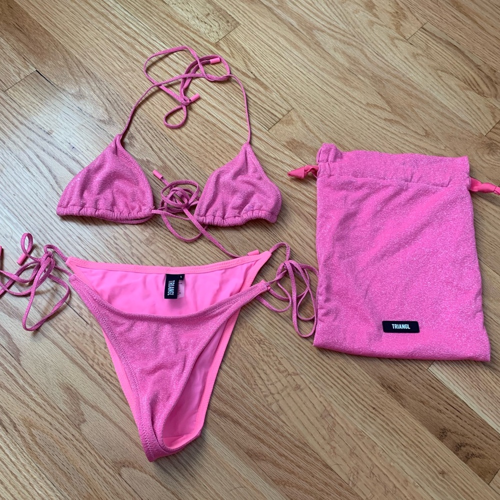 Triangl pink sparkly bikini